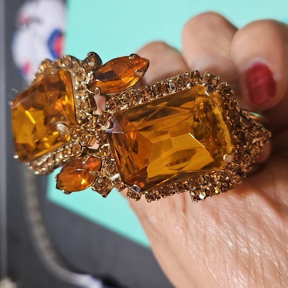 Vintage D&E Juliana Citrain colored glass & Rhinestone - Picture 4 of 5